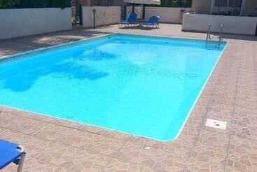 דירות לתיירים Beautiful Apartment With Pool In Paphos, Cyprus