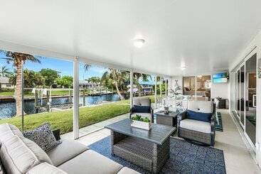 דירות לתיירים Cape Coral Paradise