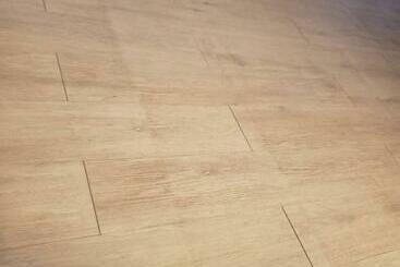 ツーリストアパートメント Elocin