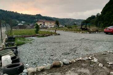 ツーリストアパートメント Purki Konak Ev