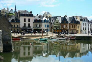 דירות לתיירים Très Bel Appartement Avec Superbe Vue Sur Le Port De Saint Goustan