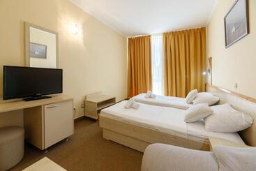 Family Hotel Adria   All Inclusive
