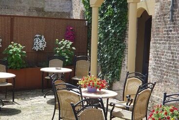 בית מלון כפרי Almenum   Het Sfeervolle Stadslogement