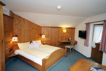 ホテル Alpensonne