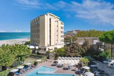 酒店 Colorado Cesenatico