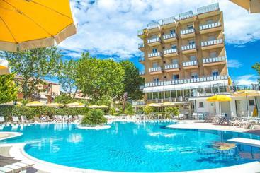 فندق Duca Di Kent