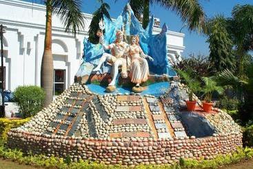 ホテル Goverdhan Palace