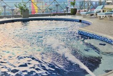 Отель Villavicencio Plaza