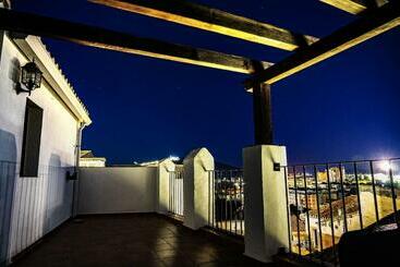 شقق خاصة سياحية Apartamentos Cáceres Histórico