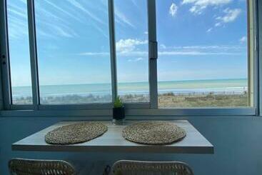 ツーリストアパートメント Appartement Vue Sur L Océan