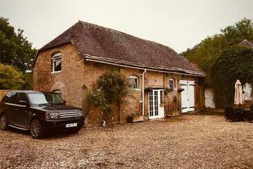 شقق خاصة سياحية Manor House Mews Rustic Stable Conversion