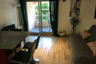 Жильё для туристов Beau Studio Pin Rolland Plage Wifi Climatisé