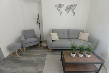 ツーリストアパートメント Agréable Maison De Ville Au Calme