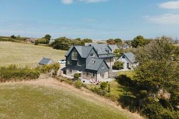 דירות לתיירים Daydreamer Cottage