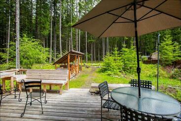 Жильё для туристов Elk Meadows Cottage