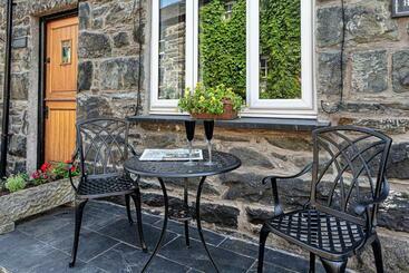 Жильё для туристов Henllys Cottage