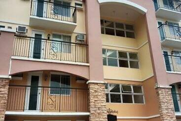 דירות לתיירים Lucila Unit 905q