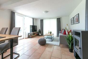 דירות לתיירים Spirit Apartments   Xxl Apt Mit Balkon Und Seesicht