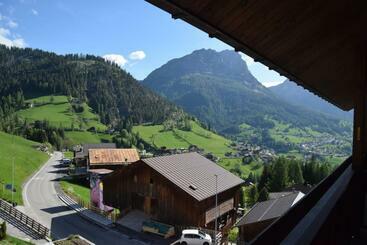 شقق خاصة سياحية Appartamento Alto Cordevole