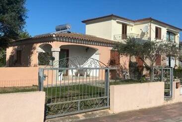 דירות לתיירים Casa Isa