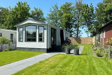 Жильё для туристов Chalet 516 Op Recreatiepark De Wielen