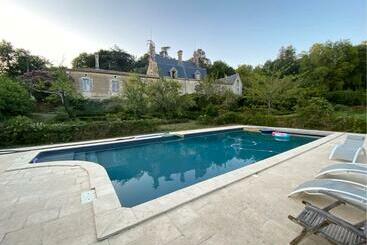 游客公寓 Château Du Roc