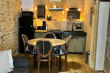 شقق خاصة سياحية Gîte Le Médiéval