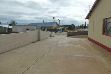 관광객 아파트 Klein Desert Song