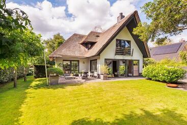 آپارتمان‌های توریست‌ها Villa Summer