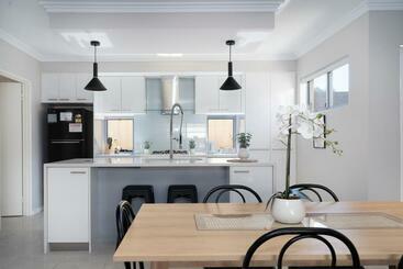 ツーリストアパートメント 30 Rich On Richmond Modern Family Home 6