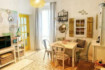 דירות לתיירים La Casa Dei Nonni