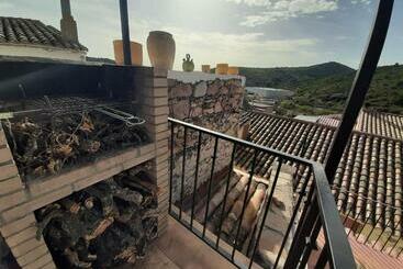 游客公寓 ático Rural El Colmenar Para Parejas, Amigos O Familia A La Montaña