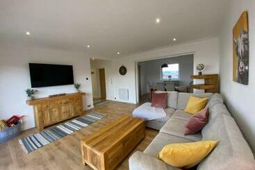 شقق خاصة سياحية Beachfront Penthouse, Largs