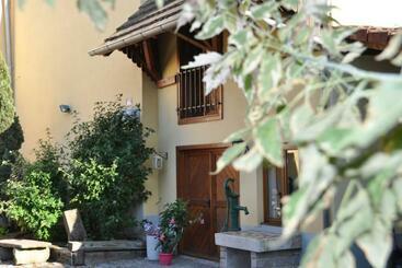 Жильё для туристов Strasbourg Dans Maison Individuelle Au Calme