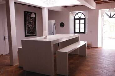 آپارتمان‌های توریست‌ها The House Just 8 Km From Essaouira And Its Beaches