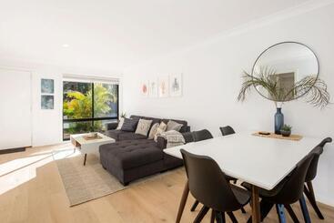 ツーリストアパートメント Gumnut Pet Friendly 5 Mins Walk To Beach