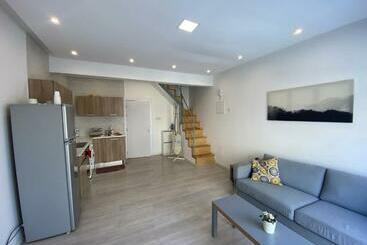 דירות לתיירים 1 Bedroom Duplex 100m By The Sea