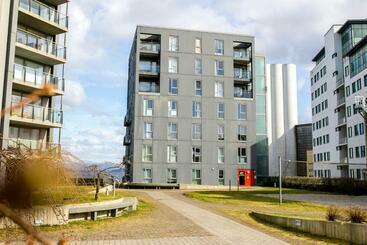 ツーリストアパートメント Badehusgata