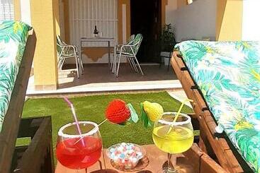 דירות לתיירים Bungalow Flor De Lirio