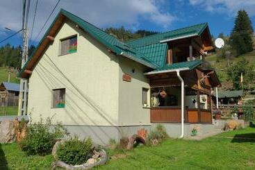 游客公寓 Casa Rustik Bucovina