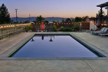 ツーリストアパートメント Farm To Table Hideaway In Healdsburg