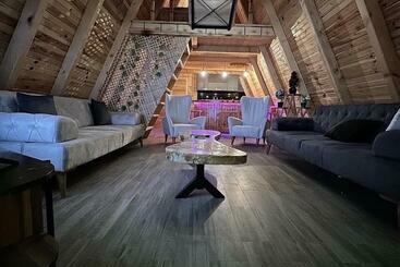 דירות לתיירים General Bungalov