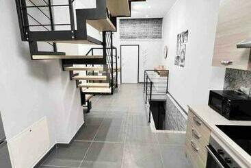 شقق خاصة سياحية Pregevole Duplex A 1 Minuto Dalla Metro