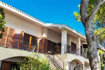 דירות לתיירים Villa Clelia Al Mare