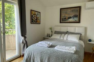 ツーリストアパートメント Apartment Phillipa Ii