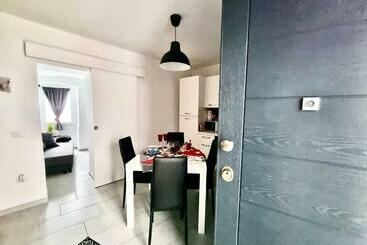 ツーリストアパートメント Lamaisondemaria