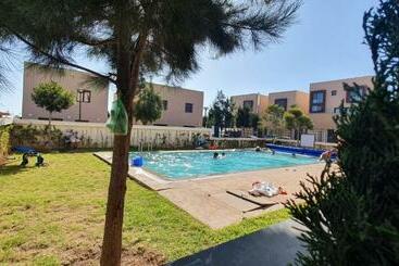 شقق خاصة سياحية Appartement Luxe Taghazout Bay   Mer & Piscine