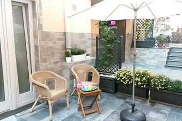 관광객 아파트 Casetta Nilu