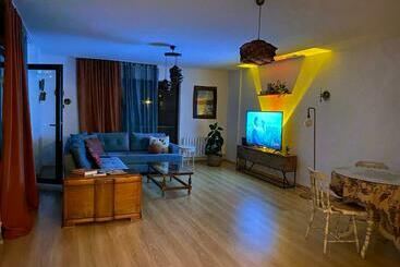 游客公寓 Kaşüstünde Merkezi Kiralık Daire