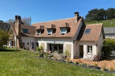 Жильё для туристов Maison 3 Chambres   Quartier Historique De Saint Valery